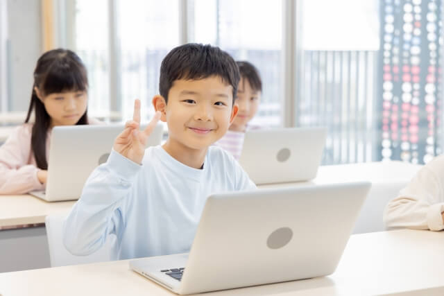 発表力・伝える力が身につく小学生向けプログラミング教室の選び方